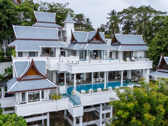 Baan Thai Surin Hill Exterior