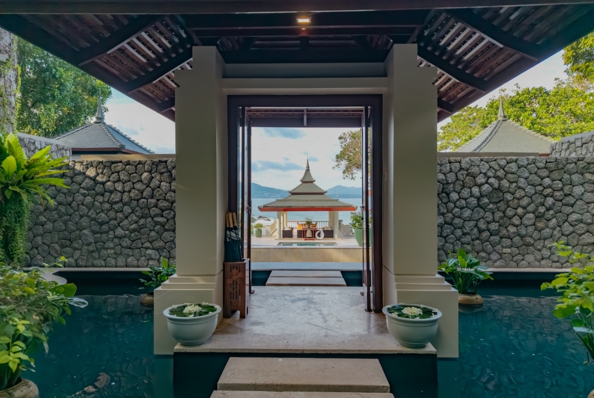 Signature Resort Villa 12 Entrance
