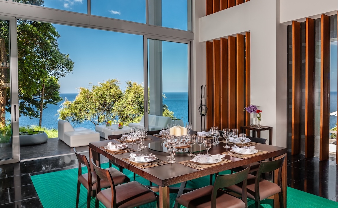 Villa Mayavee Dining